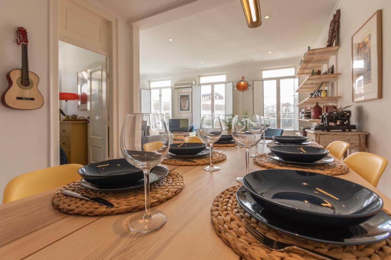 Fantastic Family Apartment In Estrela Lisbon Exterior photo