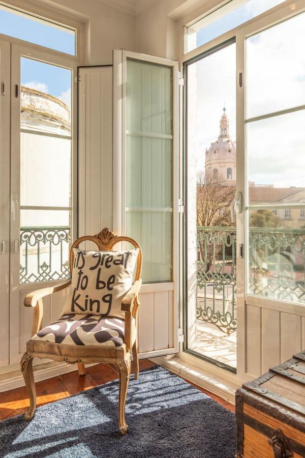 Fantastic Family Apartment In Estrela Lisbon Exterior photo
