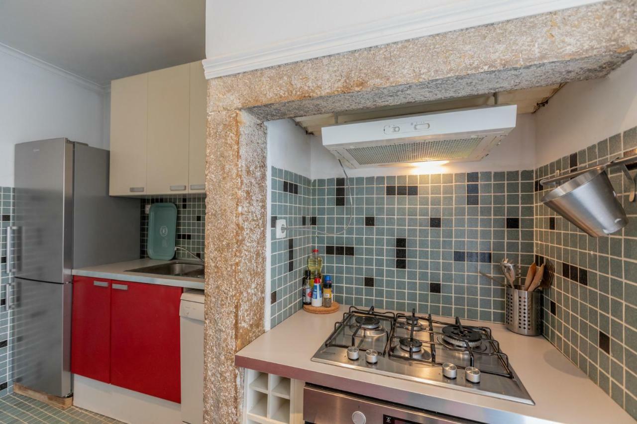 Fantastic Family Apartment In Estrela Lisbon Exterior photo
